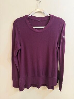 Alo Glimpse Side Slit Long Sleeve Sweater Purple Women’s Sz M Yoga Workout